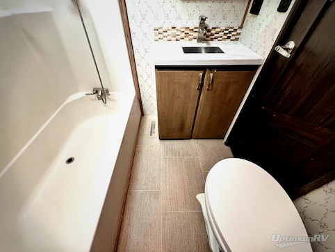 2018 Jayco Seismic 4113 RV Photo 4