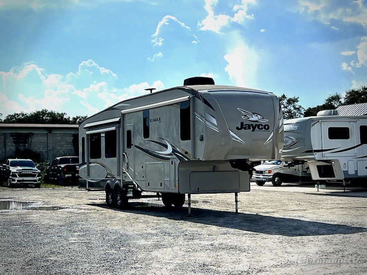2019 Jayco Eagle 321RSTS RV Photo 1