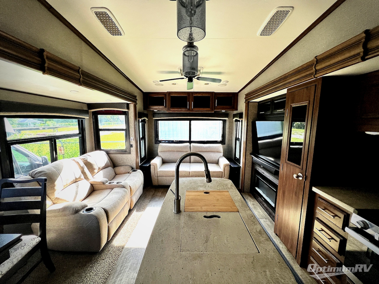 2019 Jayco Eagle 321RSTS Photo 4