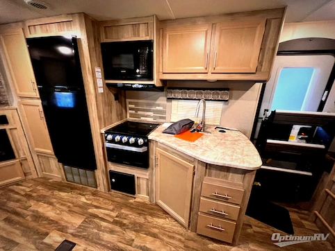 2021 Coachmen Catalina Legacy 263BHSCK RV Photo 2