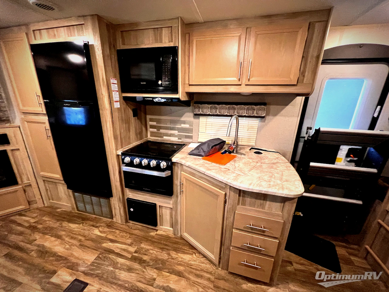 2021 Coachmen Catalina Legacy 263BHSCK Photo 6