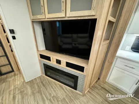 2022 Alliance Avenue 36BRM RV Photo 3