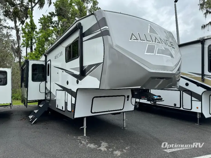 2022 Alliance Avenue 36BRM RV Photo 1
