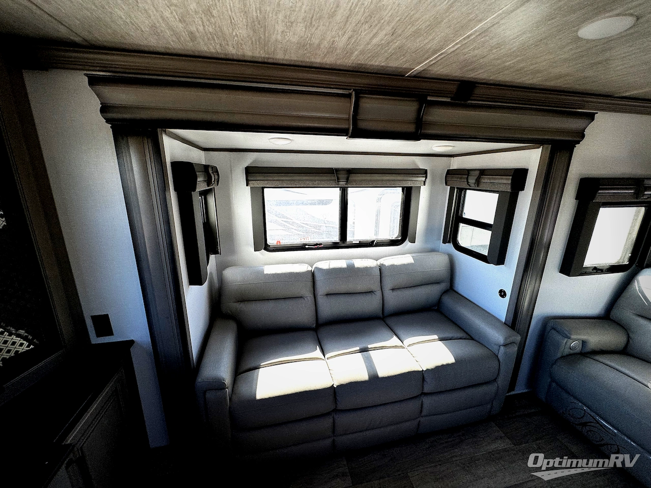 2022 Keystone Montana 3791RD Photo 13