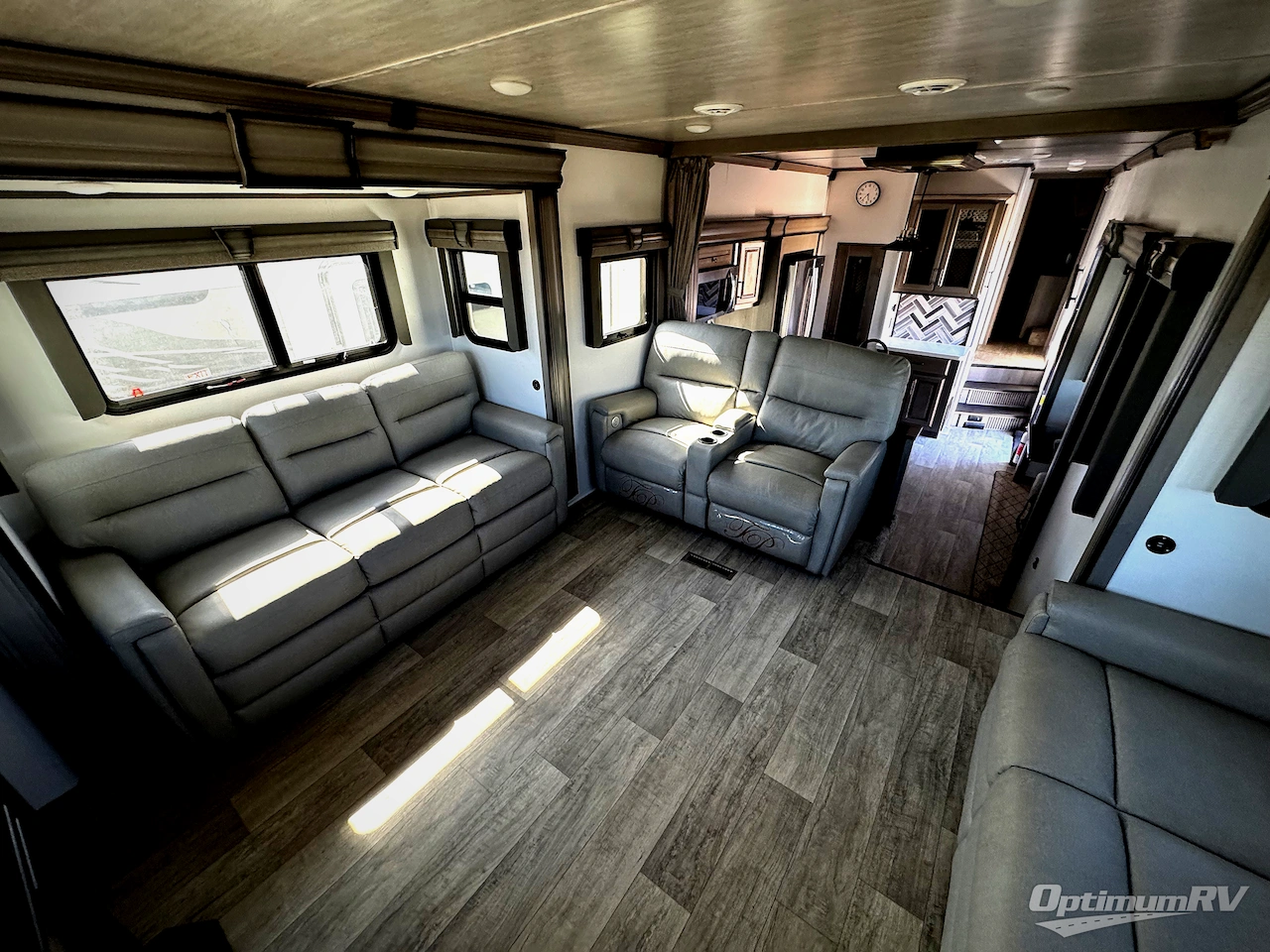 2022 Keystone Montana 3791RD Photo 17