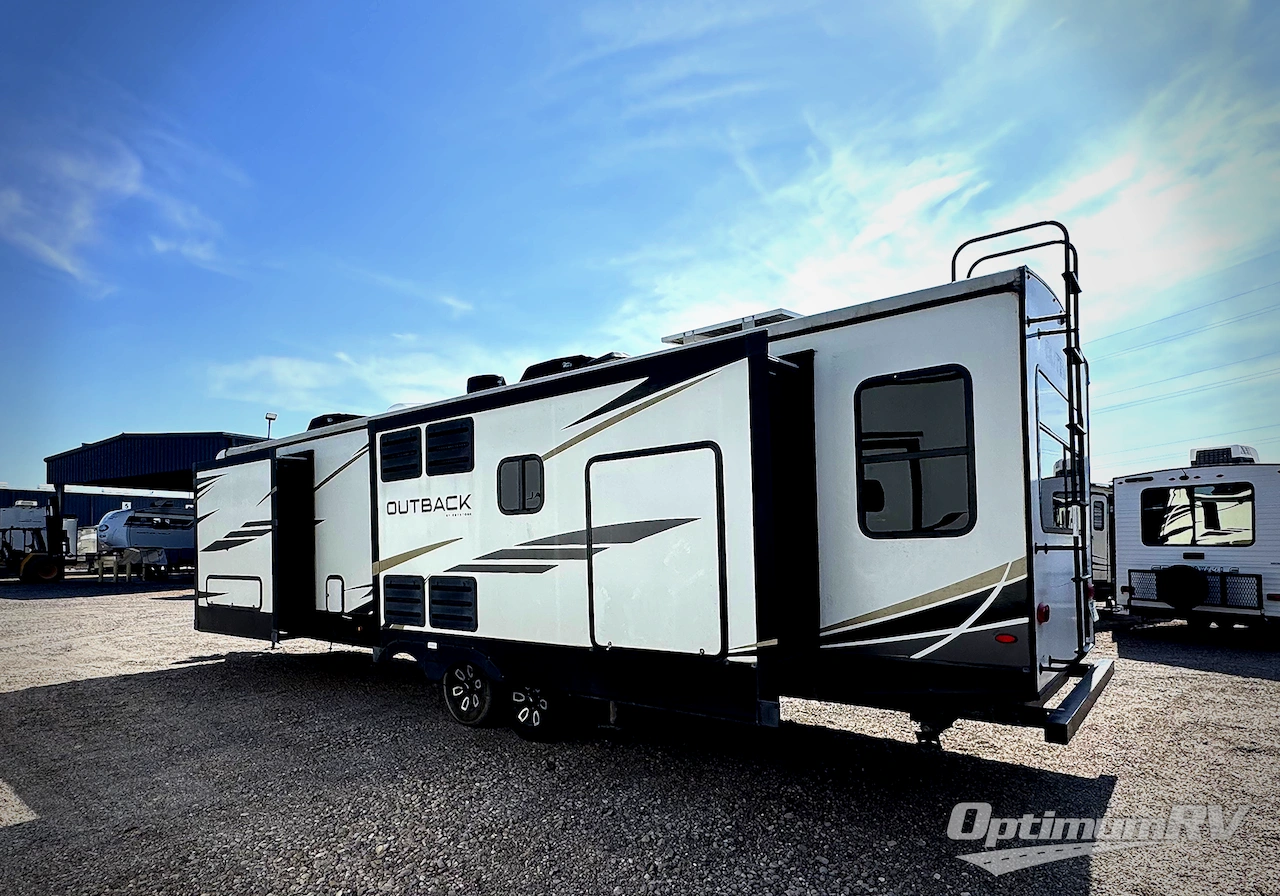 2023 Keystone Outback 328RL Photo 3