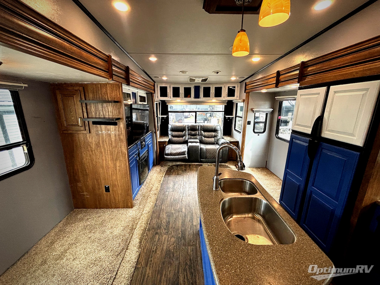 2016 Keystone Laredo 325RL Photo 4