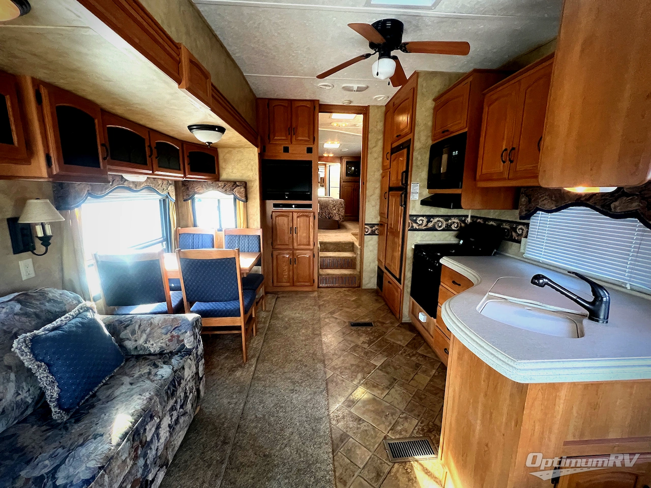 2008 Keystone Montana 2955RL Photo 5