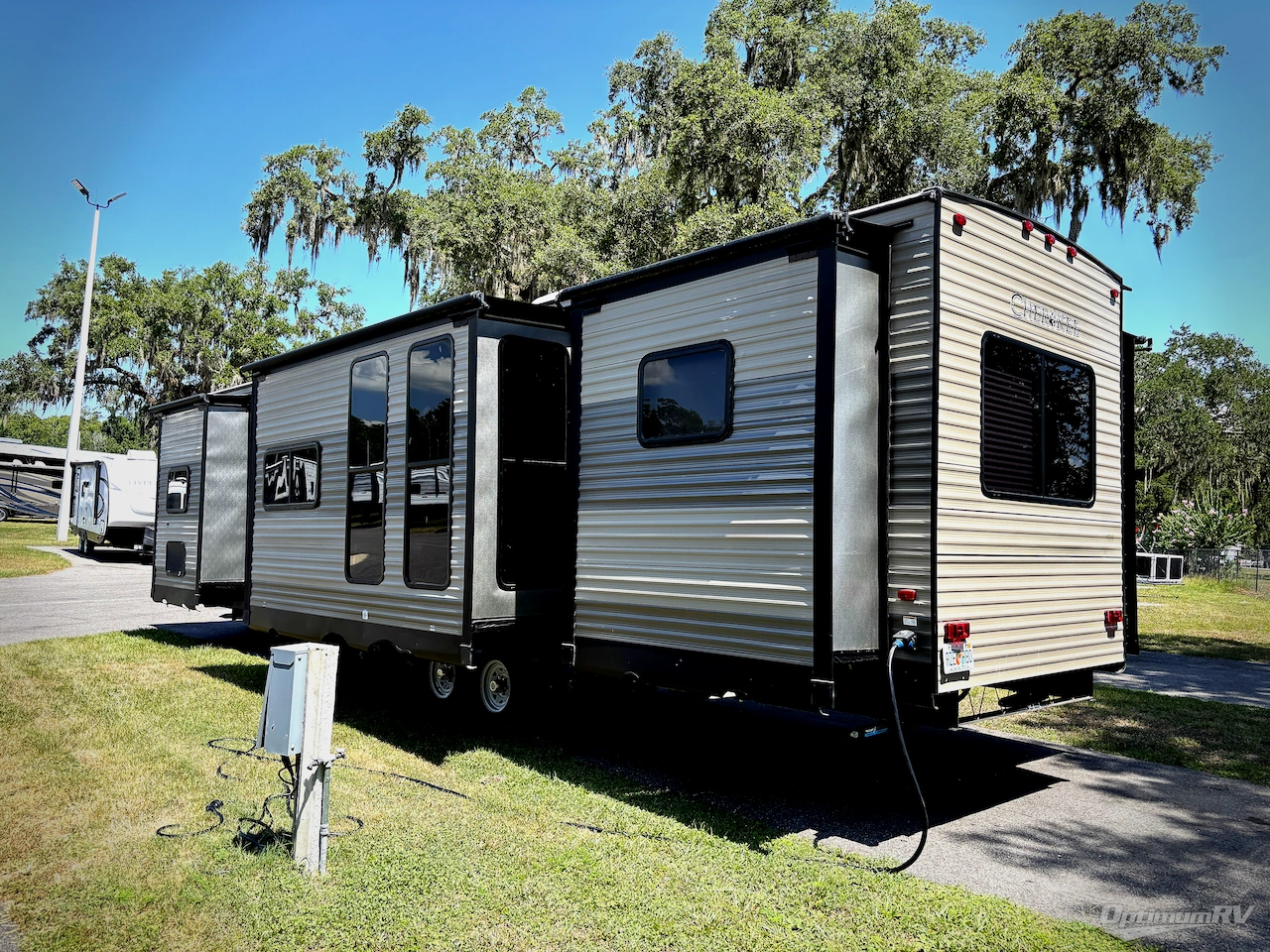 2018 Forest River Cherokee Destination Trailers 39KR Photo 3