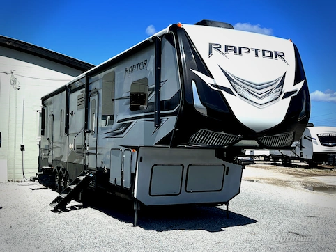 Used 2017 Keystone Raptor 426TS Featured Photo