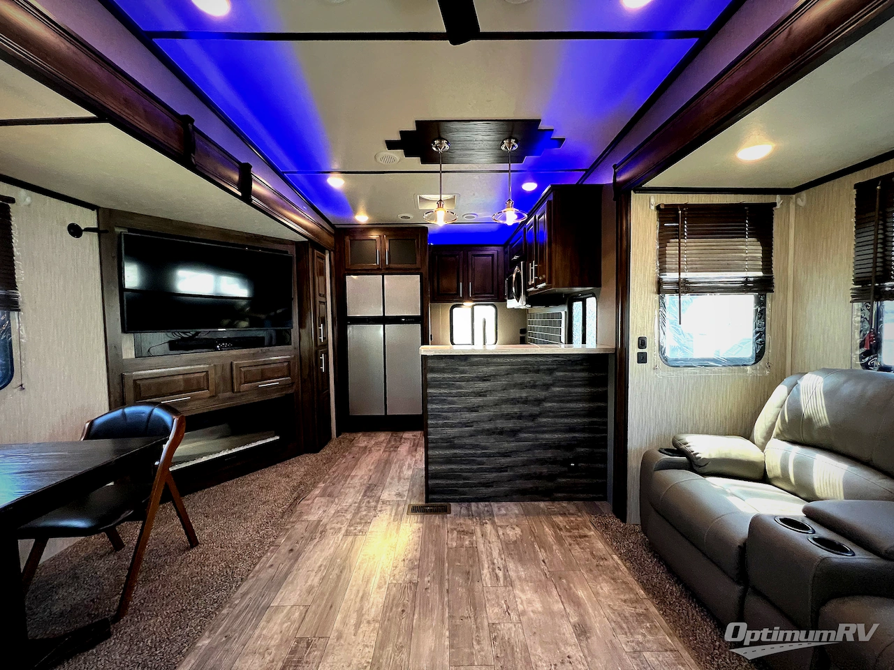 2020 CrossRoads Cameo CE3801RK Photo 2
