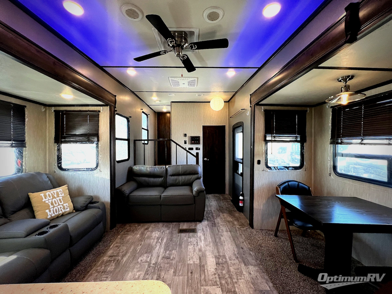 2020 CrossRoads Cameo CE3801RK Photo 3