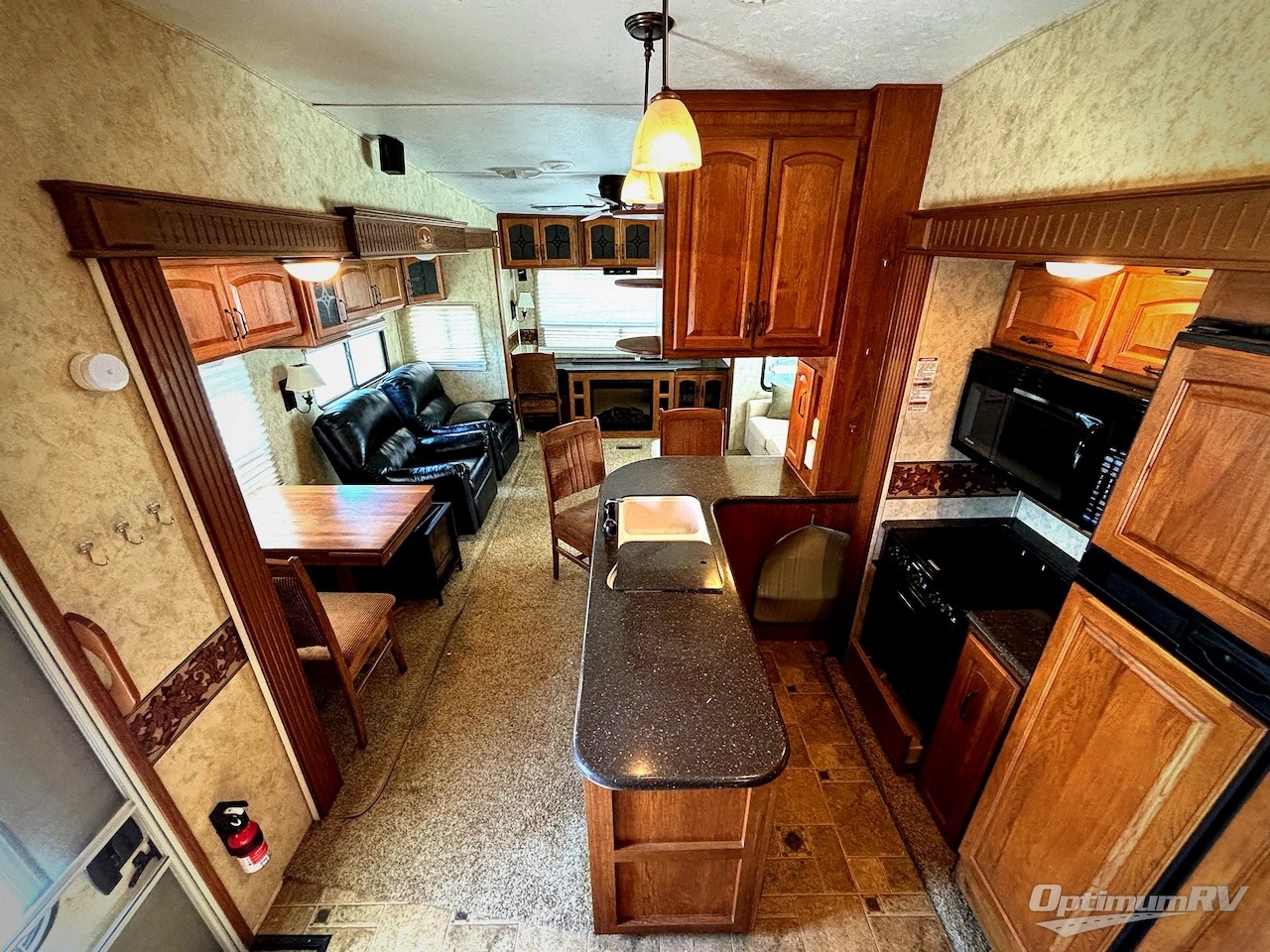 2011 Keystone Montana 3665 RE Photo 4