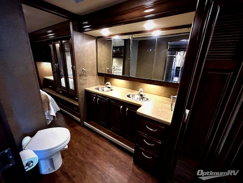 2017 Thor Challenger 37YT RV Photo 3