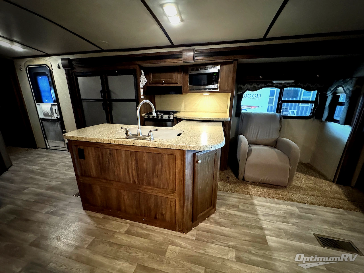 2017 Keystone Cougar X-Lite 30RLI Photo 7