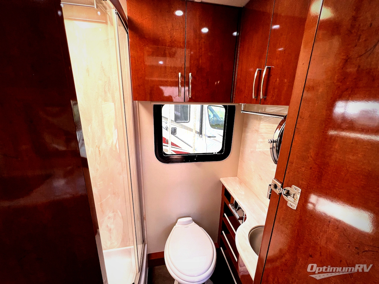2018 Pleasure-Way Plateau XLTD Std. Model Photo 12