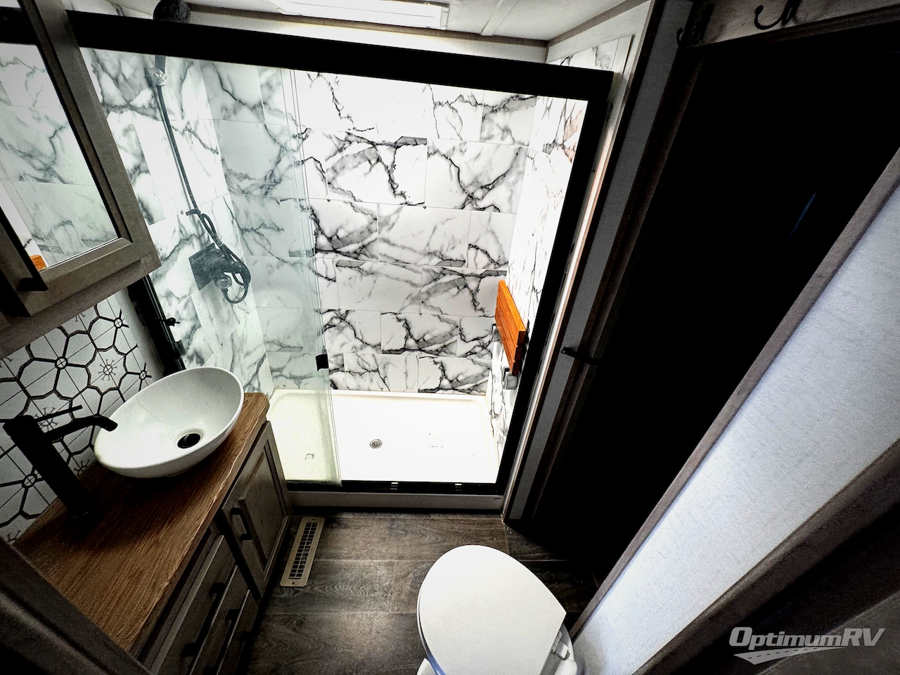 2023 Dutchmen Yukon 412DB Photo 11