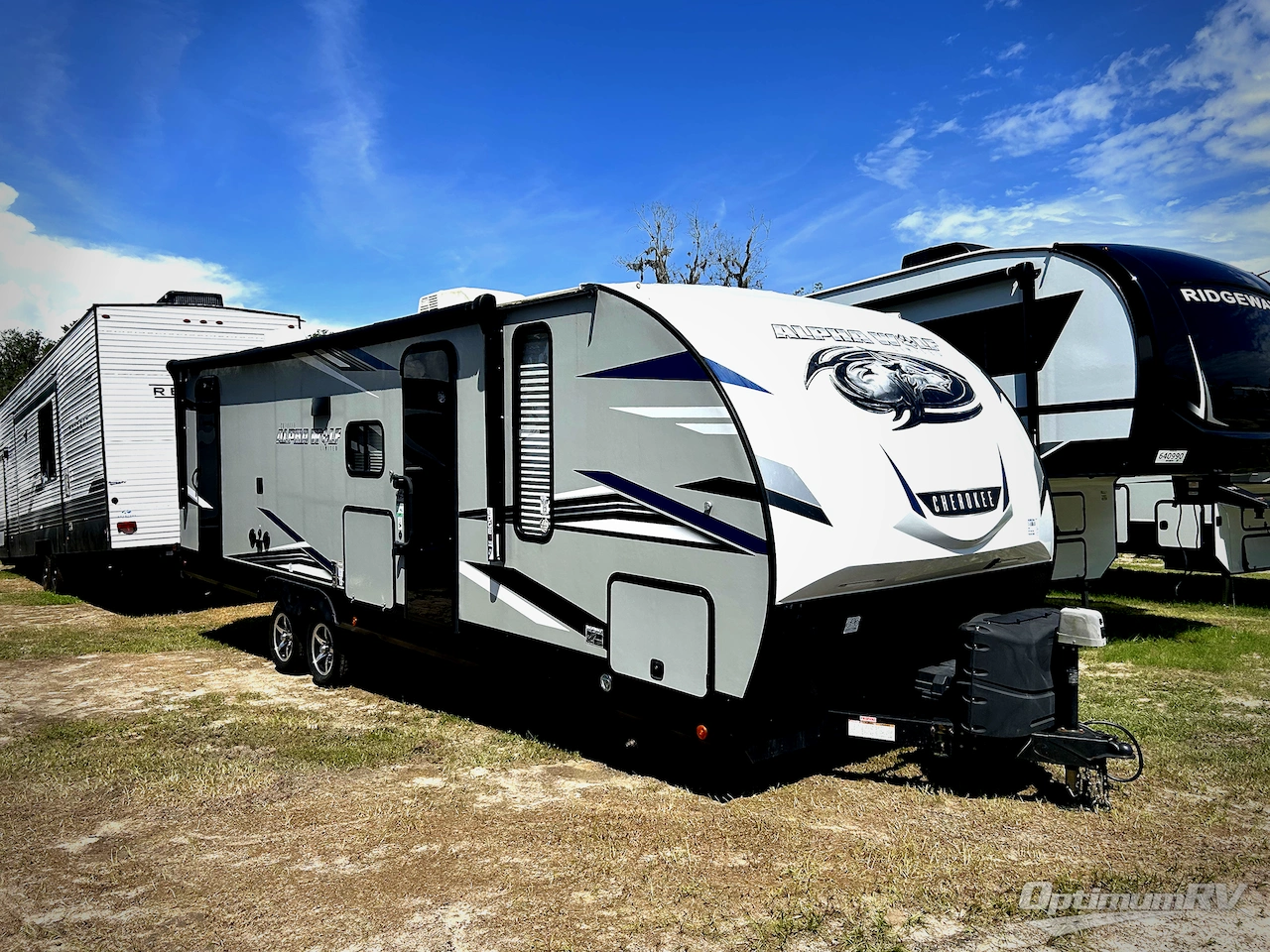 2021 Forest River Cherokee Alpha Wolf 26DBH-L Photo 1