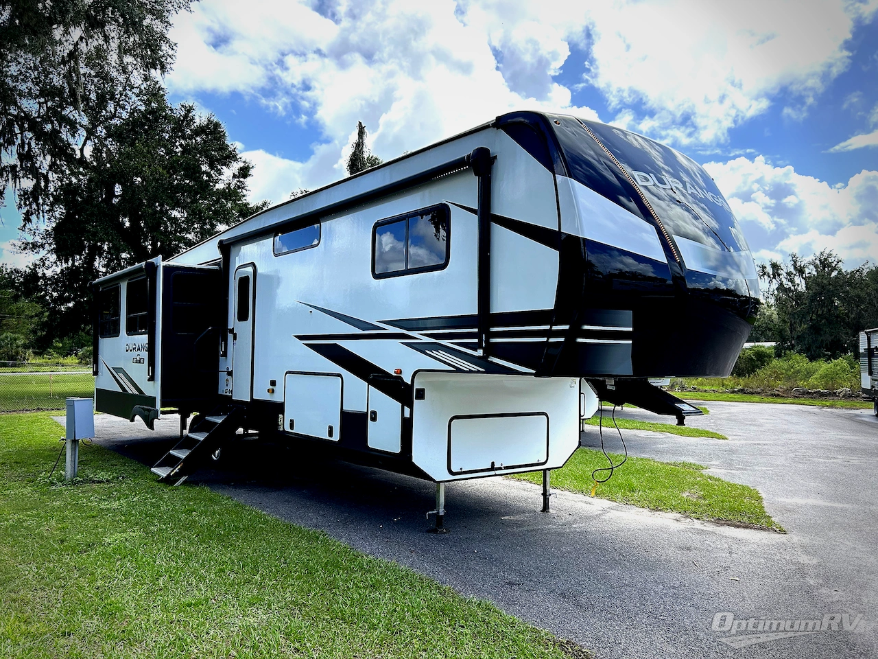 2022 KZ Durango D333RLT Photo 1