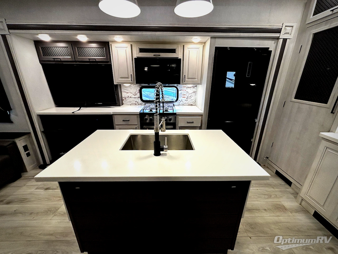 2023 East To West Ahara 365RL Photo 6