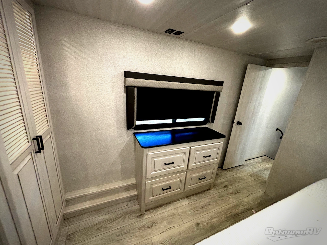 2023 East To West Ahara 365RL Photo 13