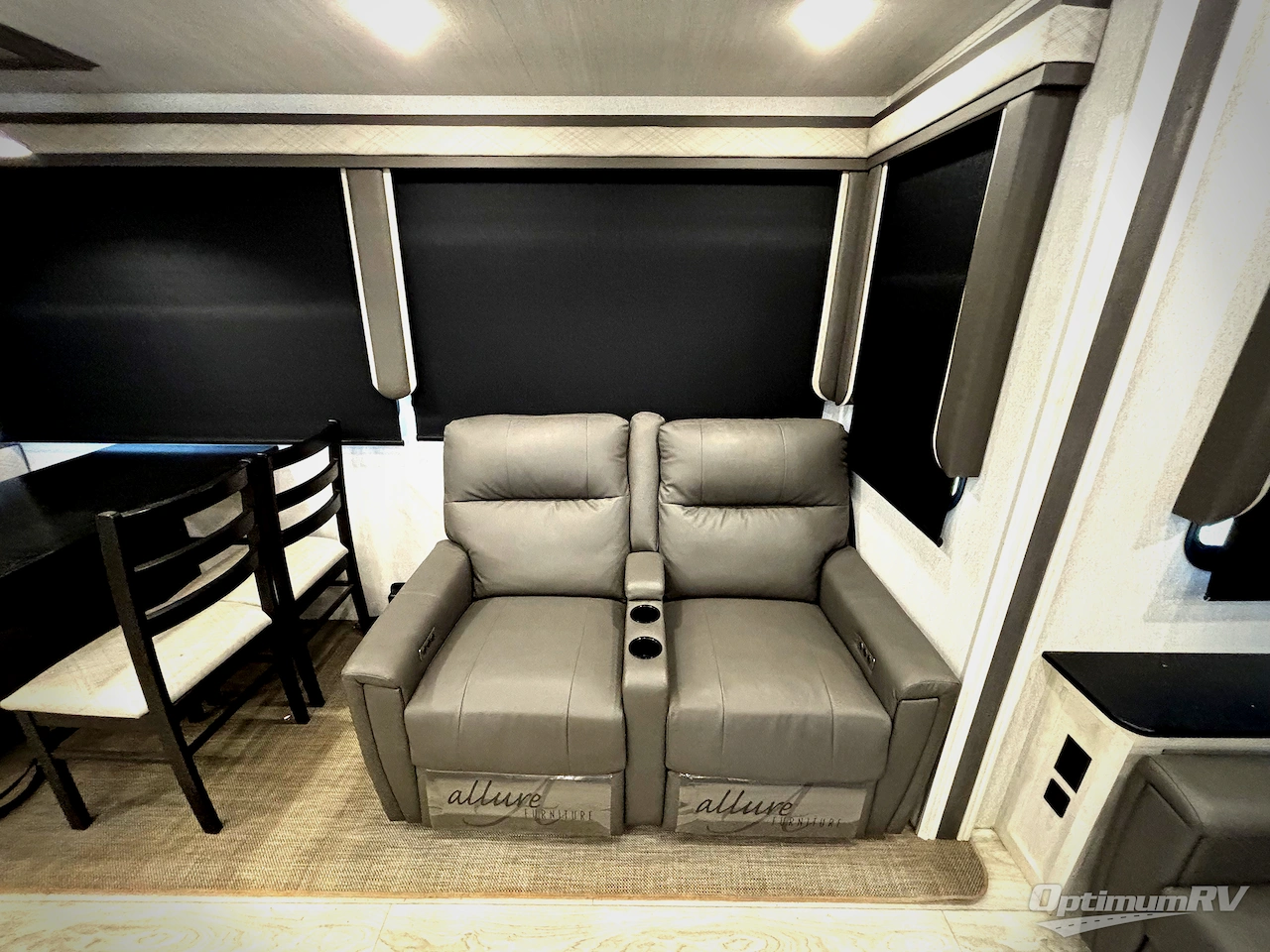 2023 East To West Ahara 365RL Photo 20