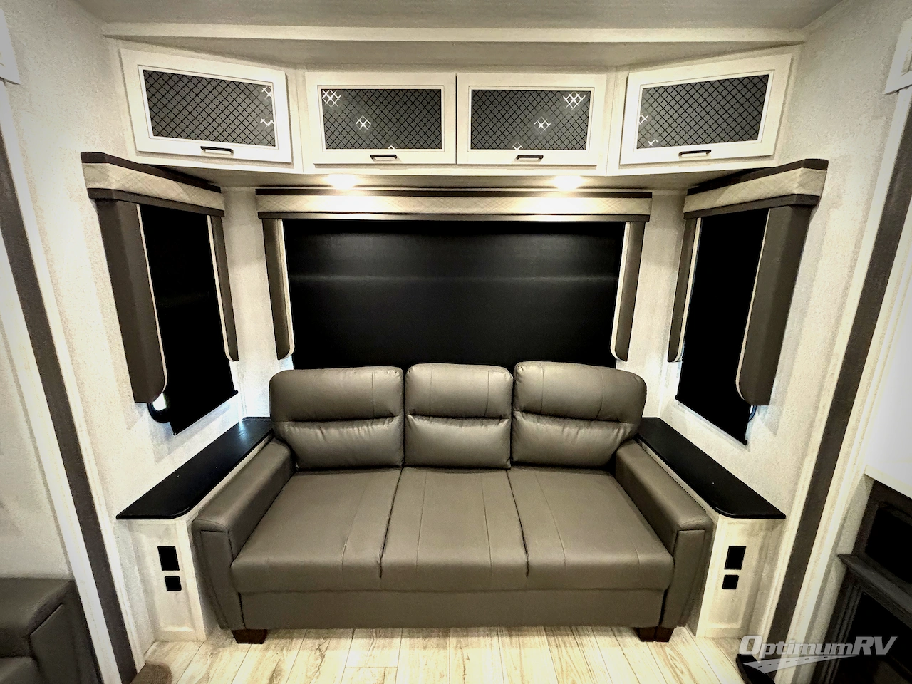 2023 East To West Ahara 365RL Photo 22