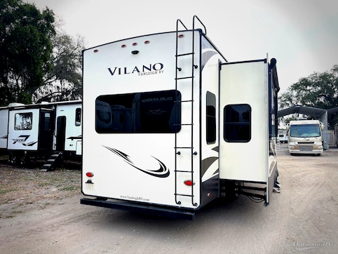 Used 2018 VanLeigh Vilano 369FB Featured Photo