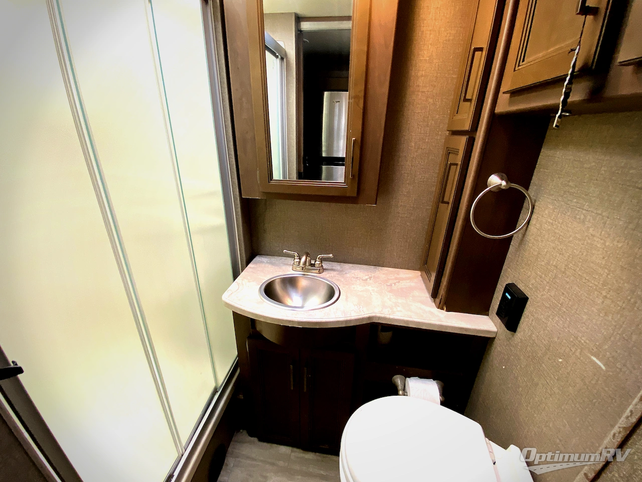 2021 Thor Hurricane 34R Photo 12