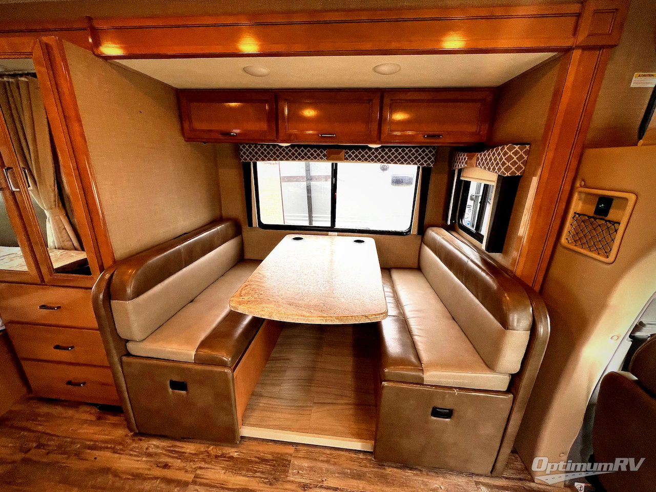 2020 Thor Quantum Sprinter KM24 Photo 7