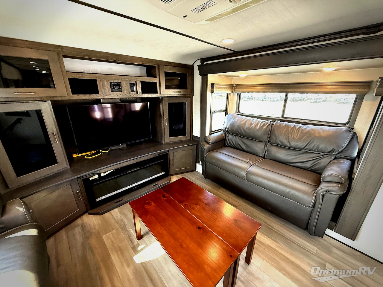 2022 Alliance Paradigm 385FL Photo 12