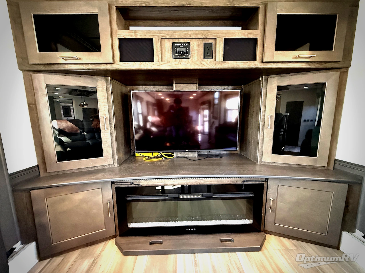 2022 Alliance Paradigm 385FL Photo 13