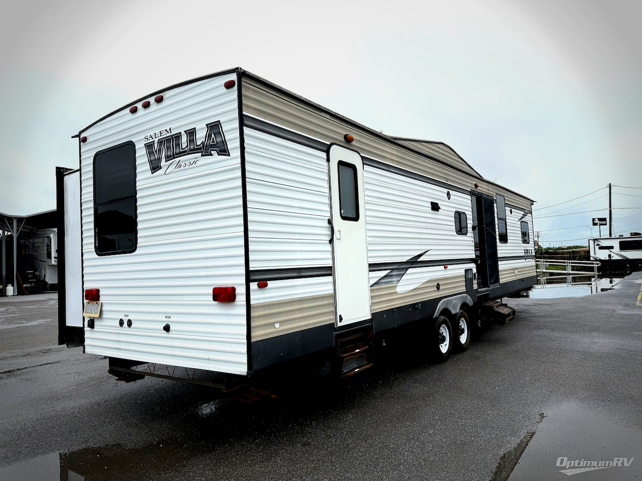 2015 Forest River Salem Villa Series 426-2B Classic Photo 2