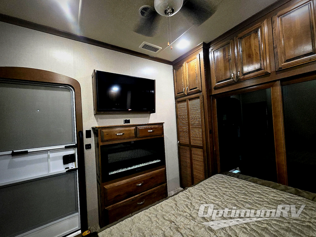 2019 Forest River RiverStone 39FK Photo 4