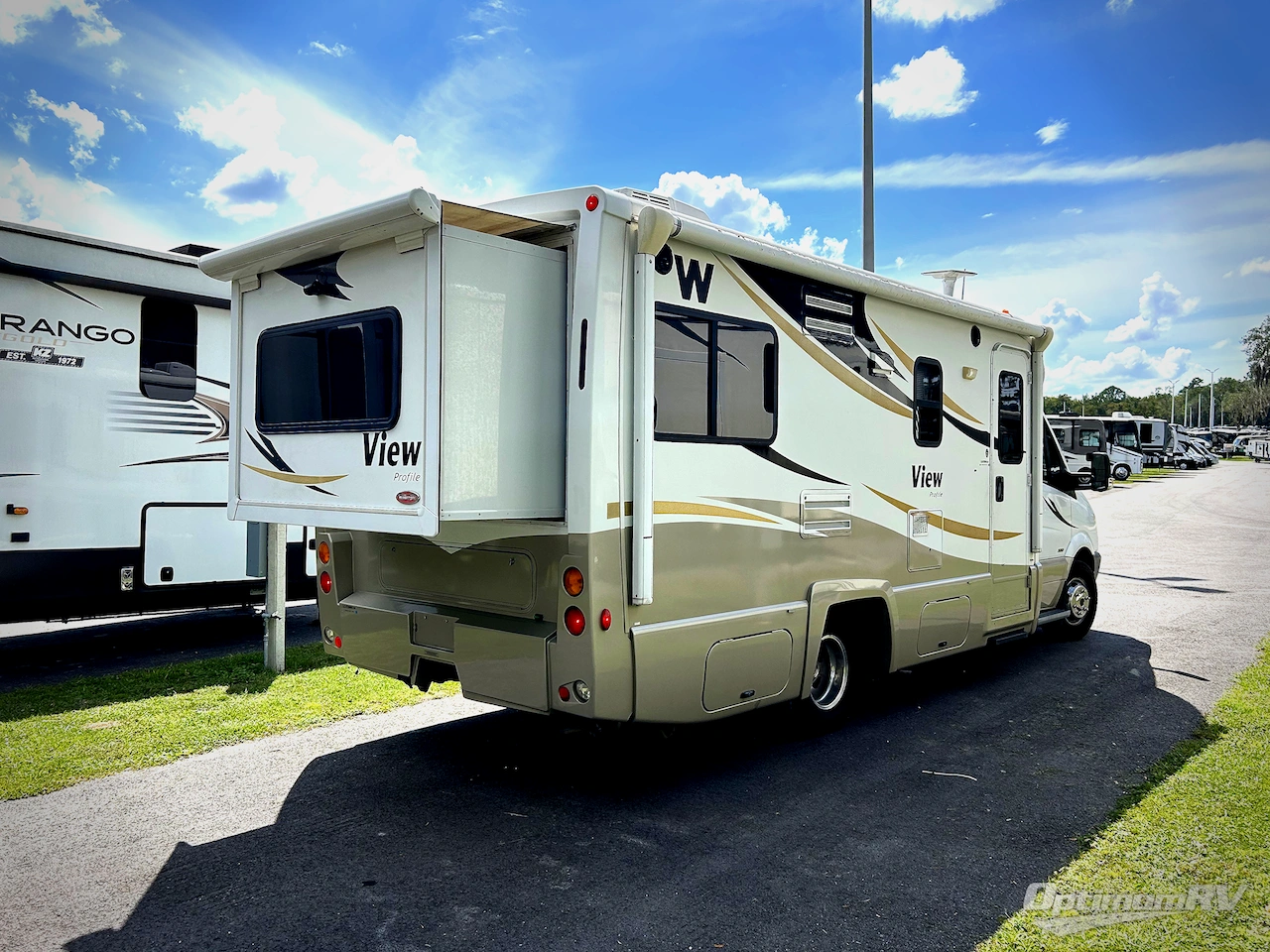 2012 Winnebago View Profile 24G Photo 2