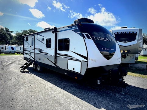 Used 2022 Cruiser Twilight Signature TWS 2580 Featured Photo