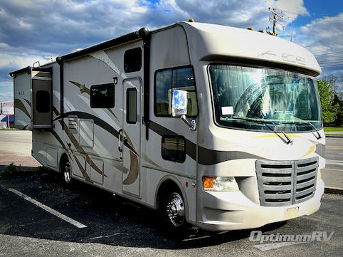 Used 2014 Thor ACE 30.1 Featured Photo