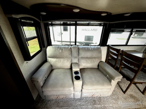 2020 Keystone Cougar Half-Ton 29FKD RV Photo 2