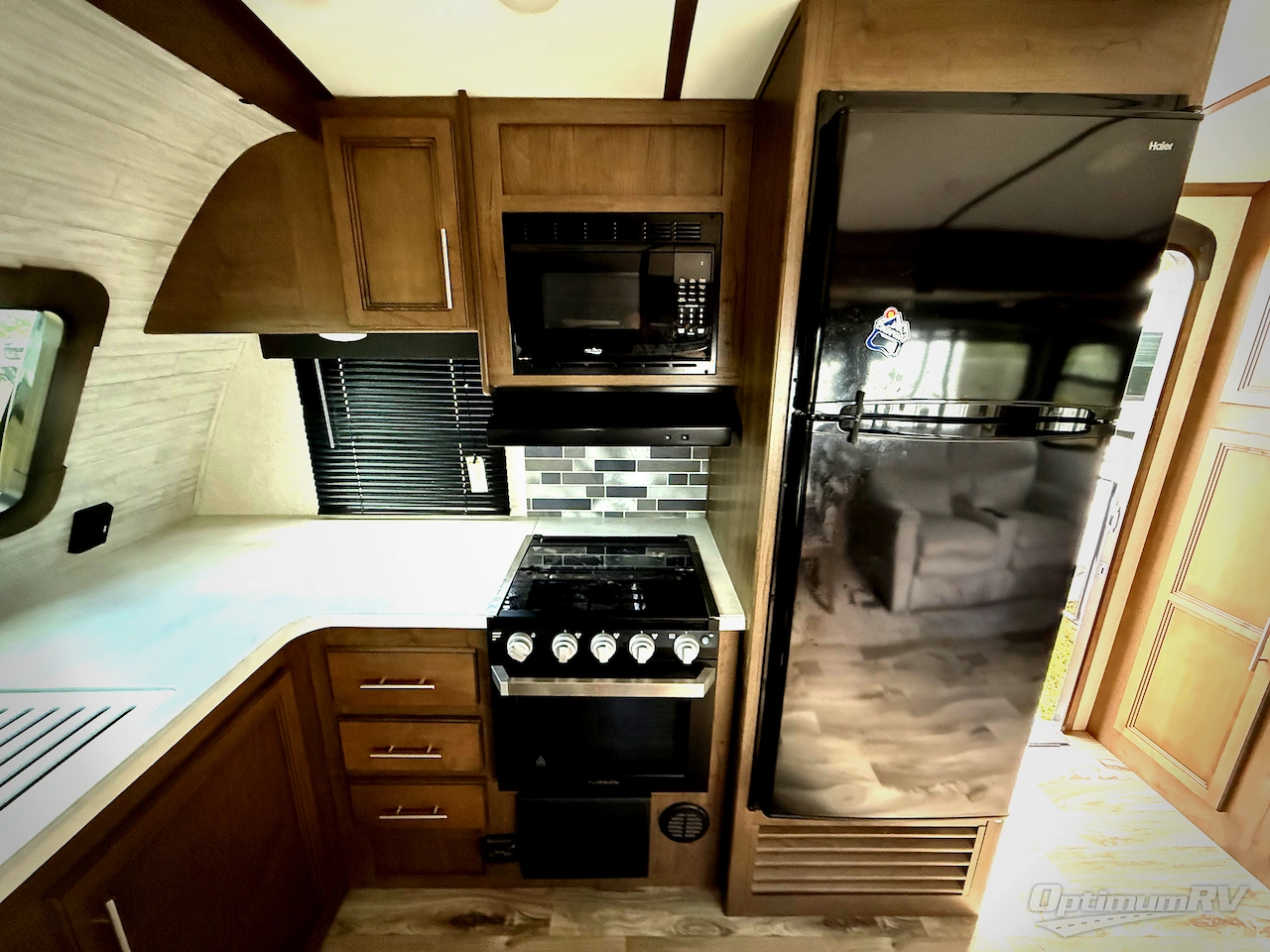 2020 Keystone Cougar Half-Ton 29FKD Photo 8