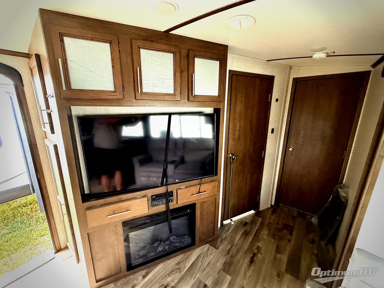 2020 Keystone Cougar Half-Ton 29FKD Photo 10