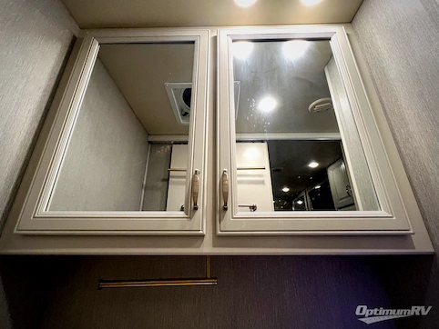 2021 Holiday Rambler Vacationer 35K RV Photo 4