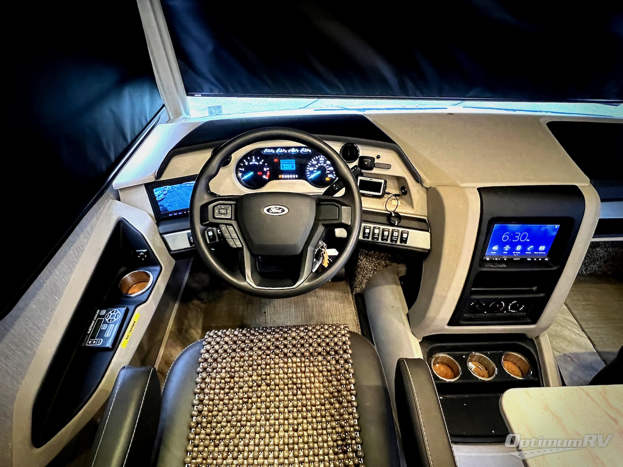 2021 Holiday Rambler Vacationer 35K Photo 7