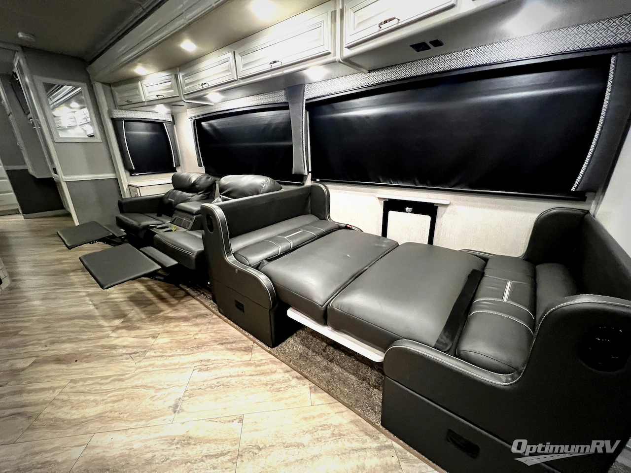 2021 Holiday Rambler Vacationer 35K Photo 16