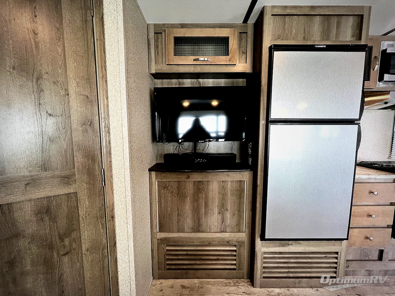2019 Keystone Sprinter Campfire Edition 33BH Photo 11