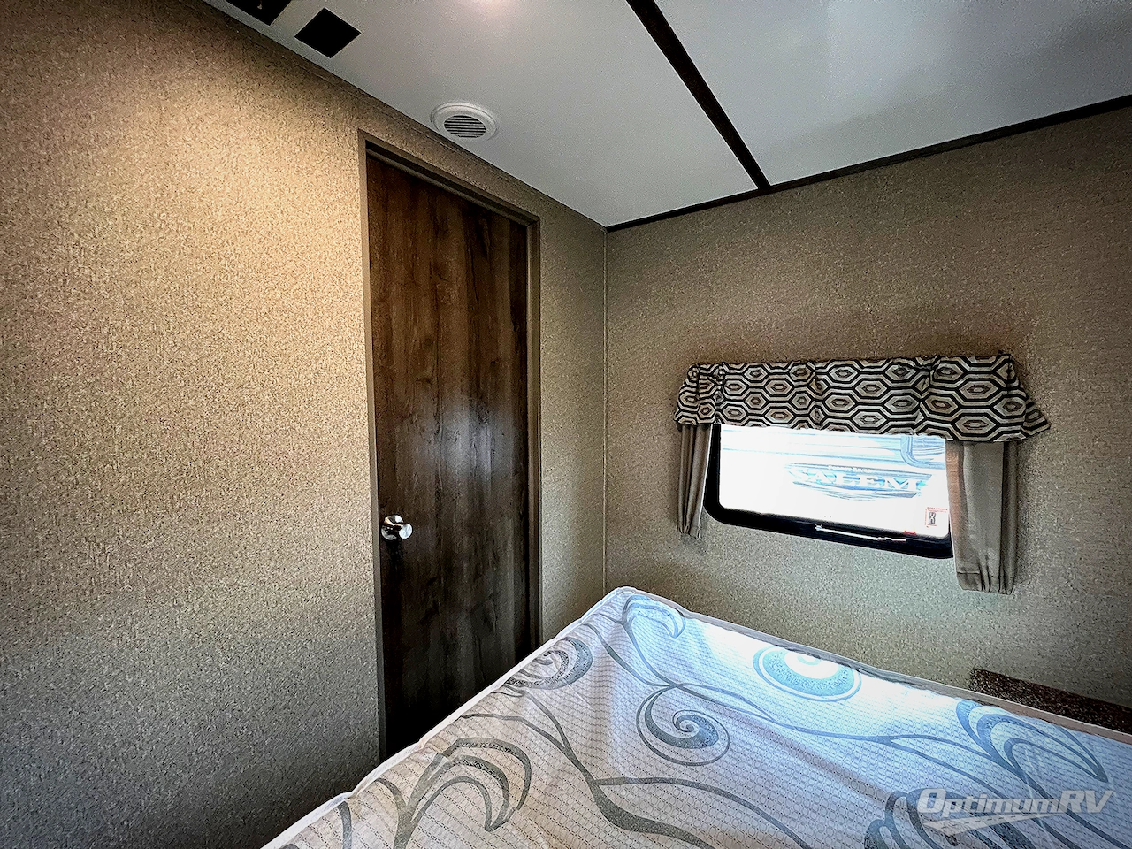 2019 Keystone Sprinter Campfire Edition 33BH Photo 24