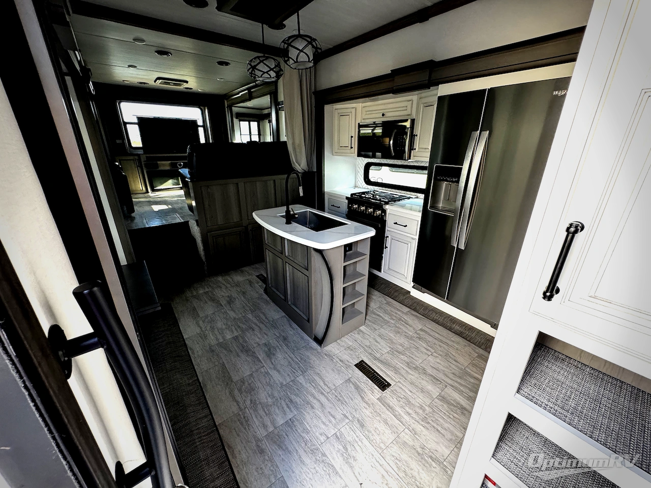 2023 Keystone Montana 3793RD Photo 4