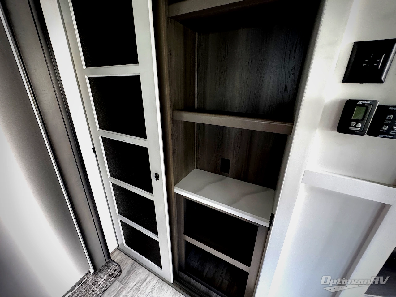 2023 Keystone Montana 3793RD Photo 6