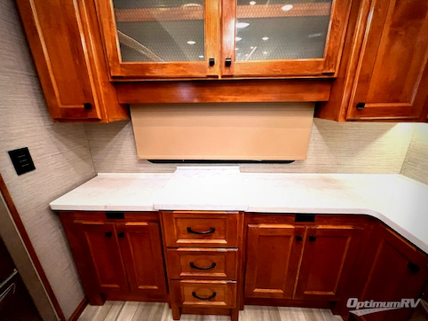 2022 VanLeigh Beacon 41LKB RV Photo 2