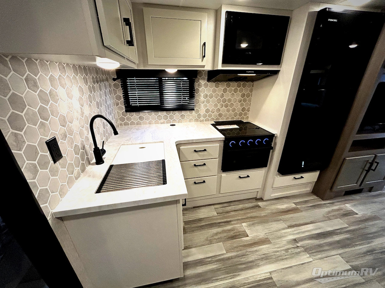 2024 Jayco Jay Feather 25RB Photo 8