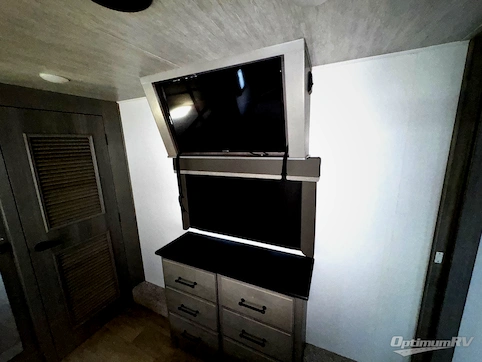 2022 Keystone Montana 3855BR RV Photo 4